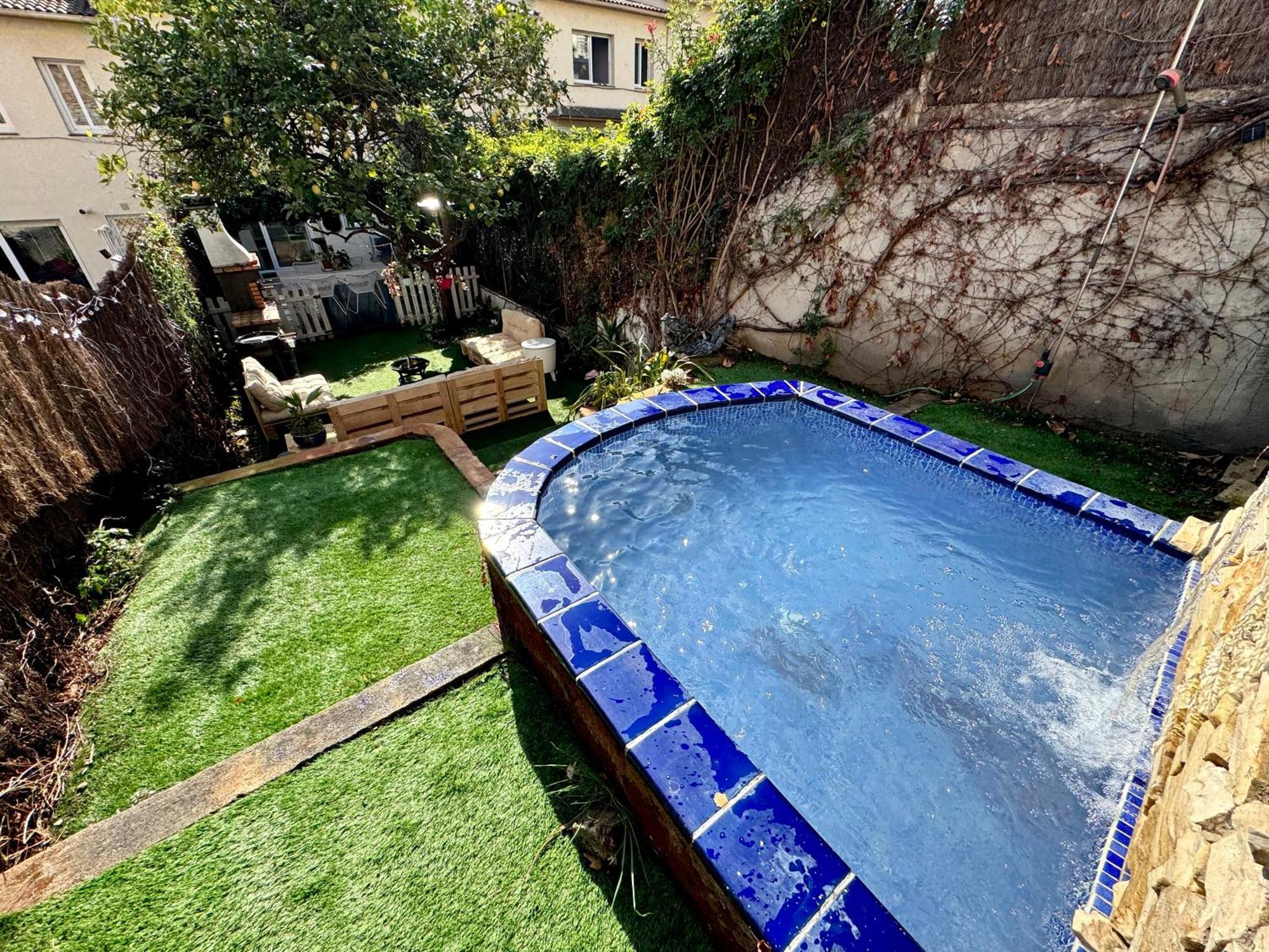 Casa En Masnou Junto A Playa Y Tren Villa Exterior photo