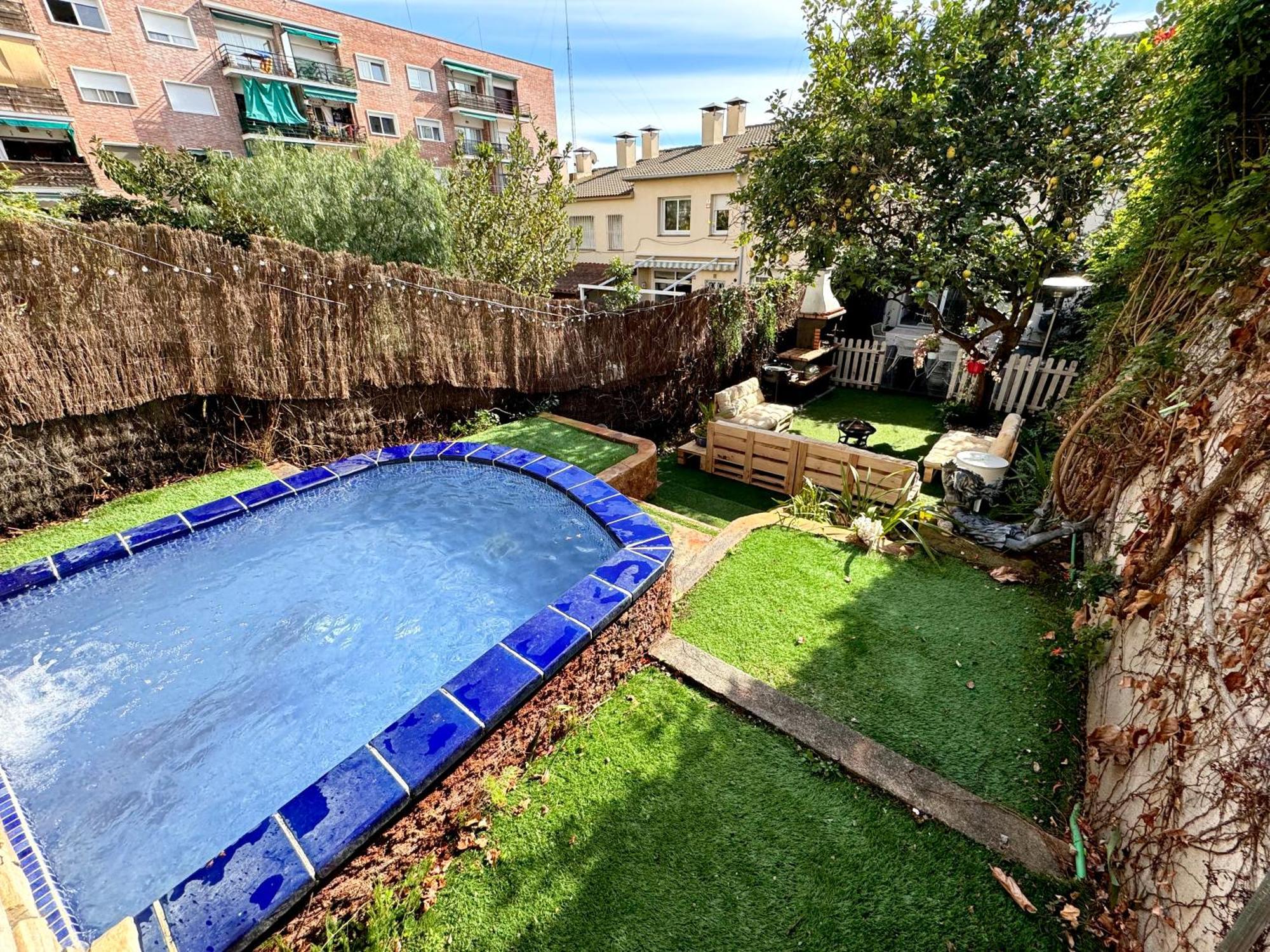 Casa En Masnou Junto A Playa Y Tren Villa Exterior photo