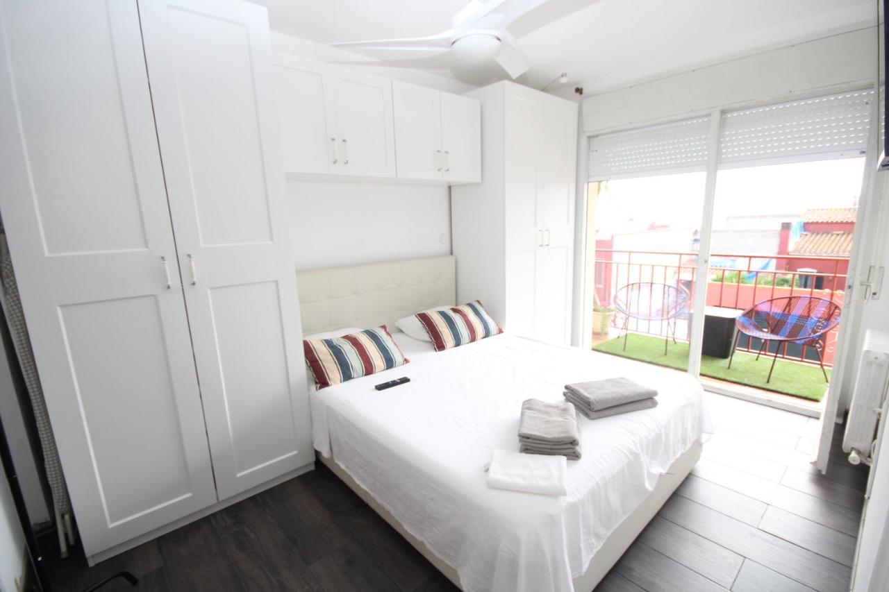 Casa En Masnou Junto A Playa Y Tren Villa Exterior photo