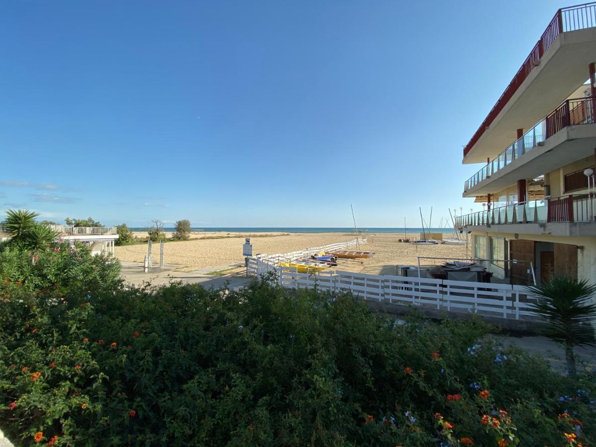 Casa En Masnou Junto A Playa Y Tren Villa Exterior photo